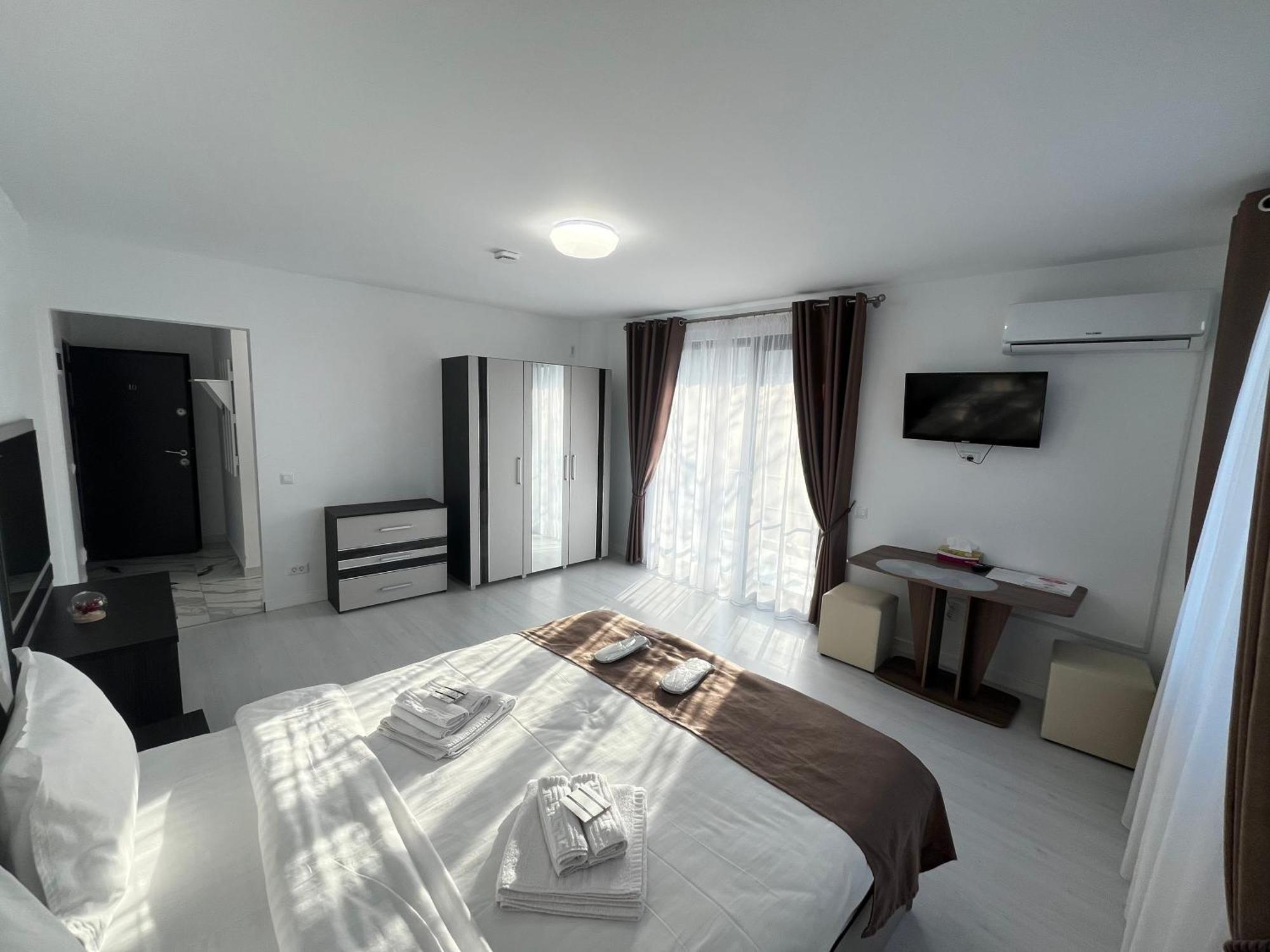 יאשי Hotel Palas Grand View מראה חיצוני תמונה
