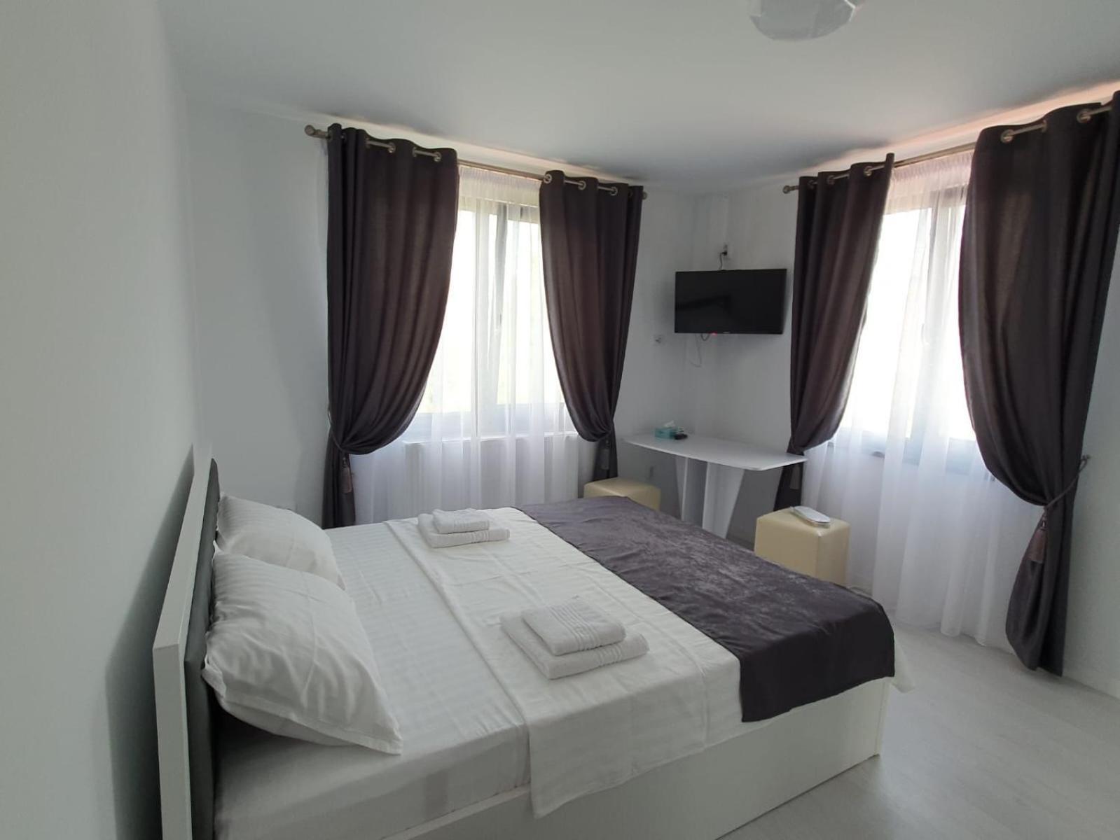 יאשי Hotel Palas Grand View מראה חיצוני תמונה